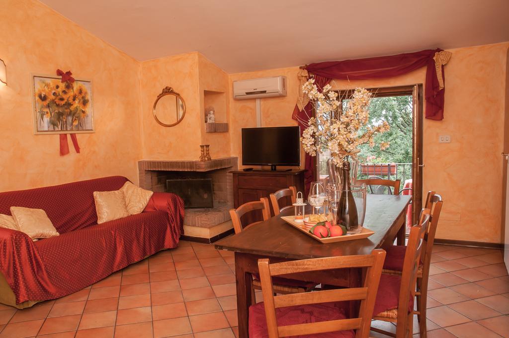 Apartamento Residenza Il Palazzo Castiglione del Lago Habitación foto